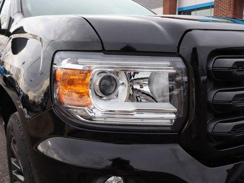 Used 2019 GMC Canyon SLE w/ Driver Alert Package image 4