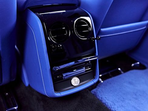 Used 2024 Rolls-Royce Phantom Sedan w/ The Phantom Package RWD image 82