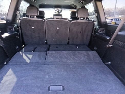 Used 2023 Jeep Wagoneer 2WD image 31