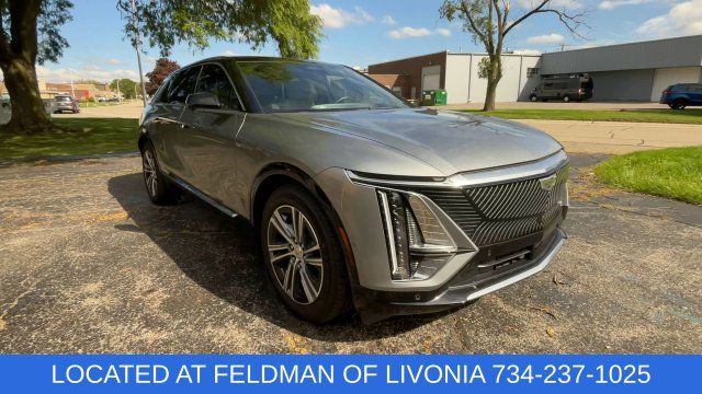 Used 2024 Cadillac Lyriq Sport w/ Nappa Leather Package AWD/4WD image 2