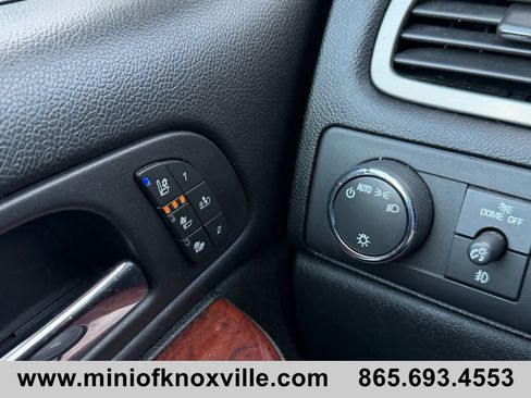 Used 2013 Chevrolet Tahoe LTZ AWD/4WD image 23