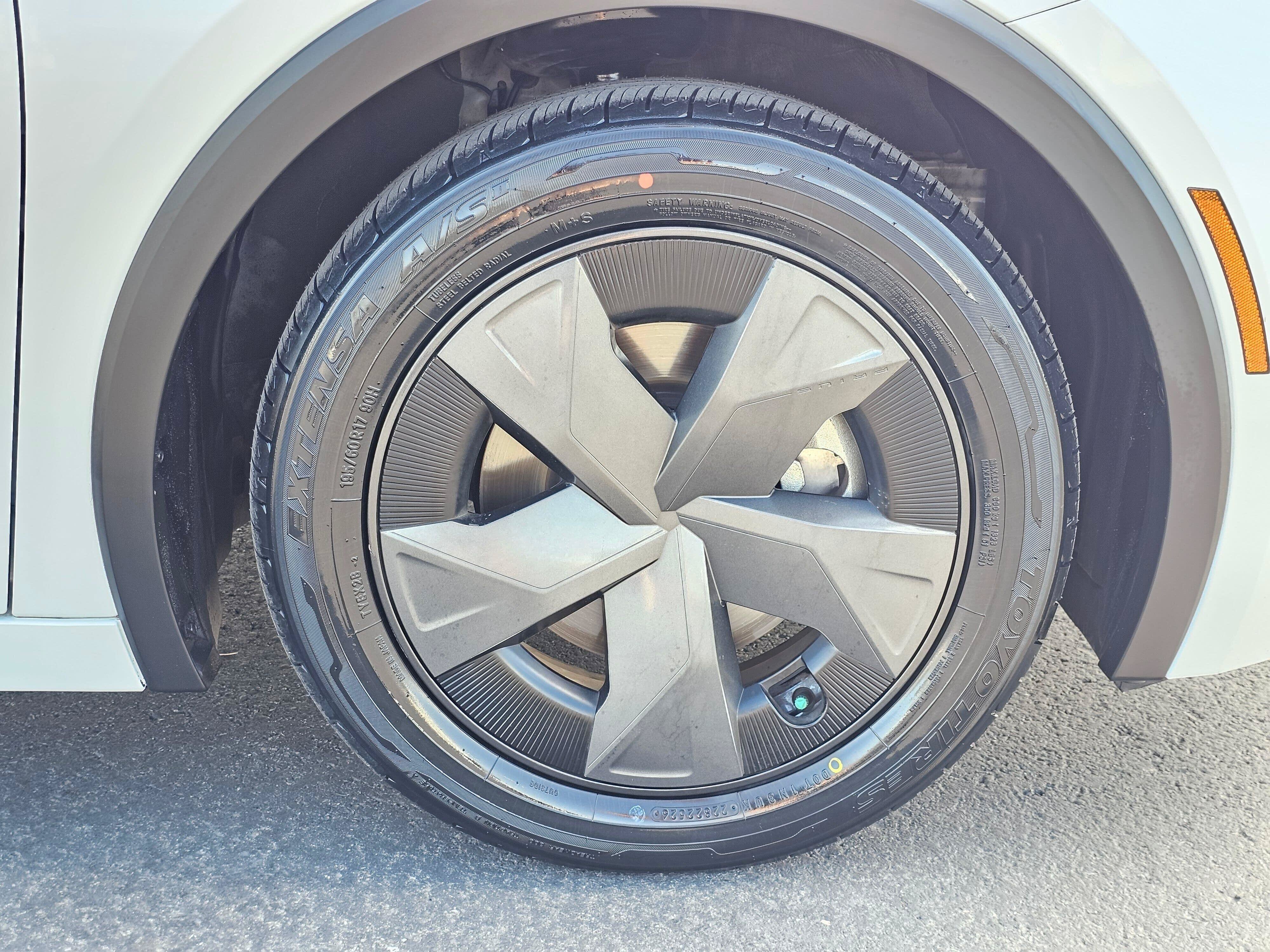 Certified 2023 Toyota Prius LE AWD/4WD image 9