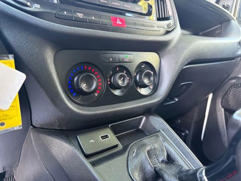 Used 2021 RAM ProMaster City Tradesman image 19