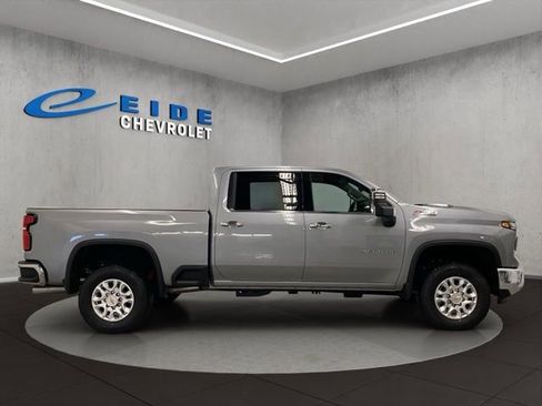 New 2026 Chevrolet Silverado 3500 LTZ w/ LTZ Plus Package AWD/4WD image 2