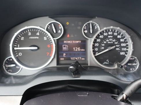 Used 2014 Toyota Tundra SR5 image 2