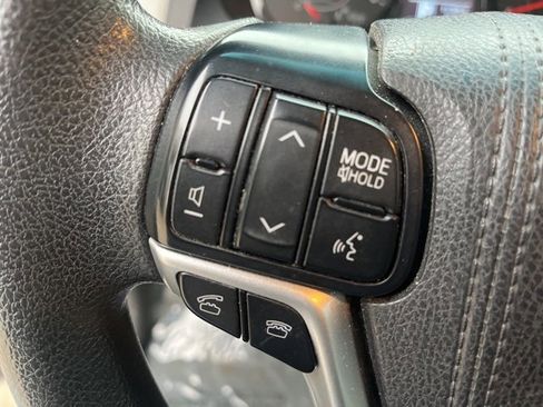 Used 2015 Toyota Sienna LE image 16