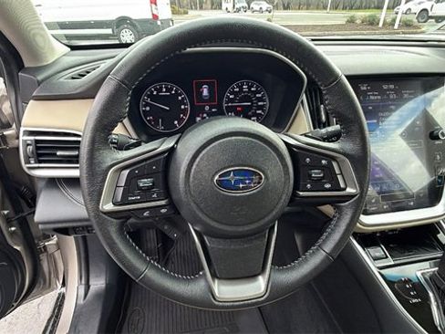 Used 2020 Subaru Outback Limited image 27
