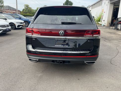 New 2026 Volkswagen Atlas SE image 7