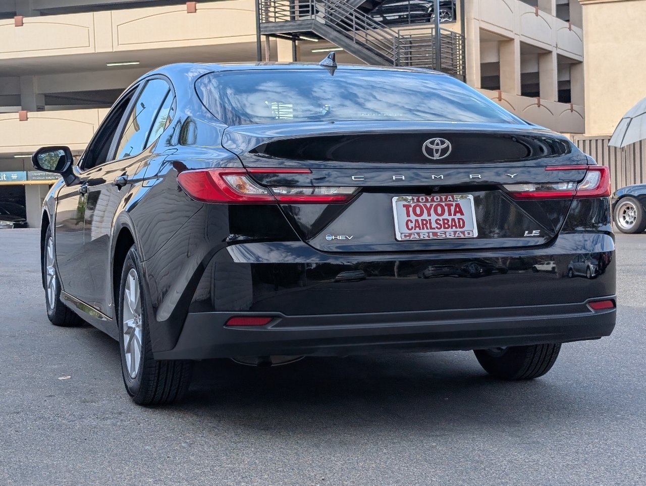Used 2025 Toyota Camry LE FWD image 12