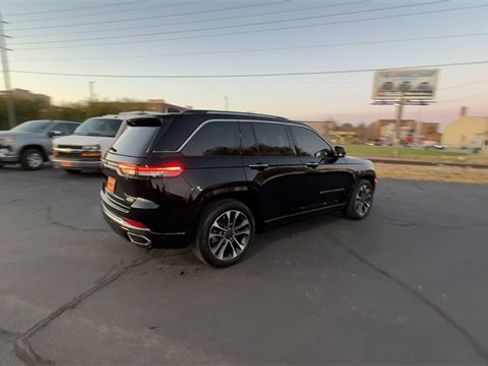 Used 2023 Jeep Grand Cherokee Overland image 8