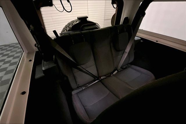 Used 2021 Jeep Wrangler Rubicon w/ Uconnect 4C Nav & Sound Group AWD/4WD image 23