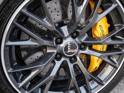 Used 2016 Chevrolet Corvette Z06 w/ 3LZ Preferred Equipment Group image 69