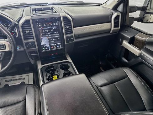 Used 2020 Ford F350 Lariat w/ Lariat Ultimate Package AWD/4WD image 29