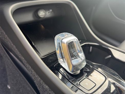 New 2026 Volvo XC40 B5 Plus w/ Protection Package Premier image 16