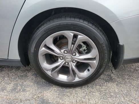 Used 2024 Honda Accord EX image 27