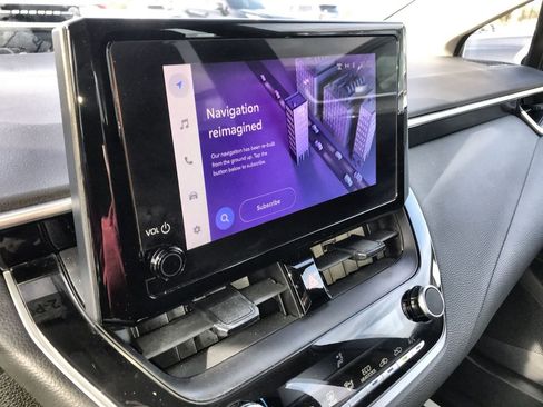 Used 2024 Toyota Corolla LE image 18