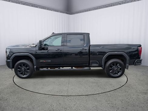 Used 2024 GMC Sierra 2500 AT4 w/ Technology Package AWD/4WD image 6