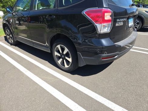 Used 2017 Subaru Forester 2.5i w/ Alloy Wheel Package AWD/4WD image 9