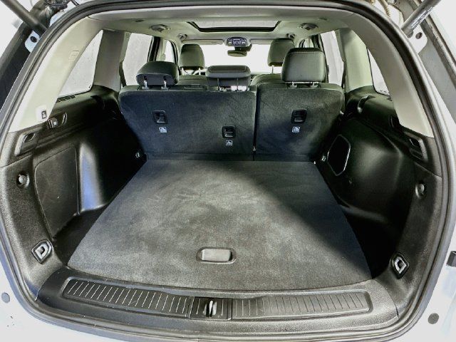 Used 2023 Jeep Grand Cherokee 4WD 4xe image 34
