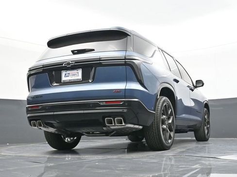 New 2026 Chevrolet Traverse RS w/ LPO, Floor Liner Package FWD image 48