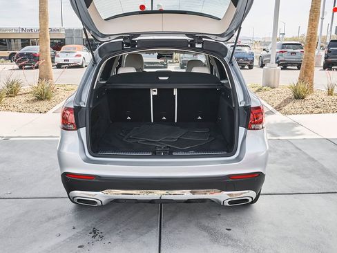 Used 2022 Mercedes-Benz GLC 300 w/ Premium Package Lite image 8