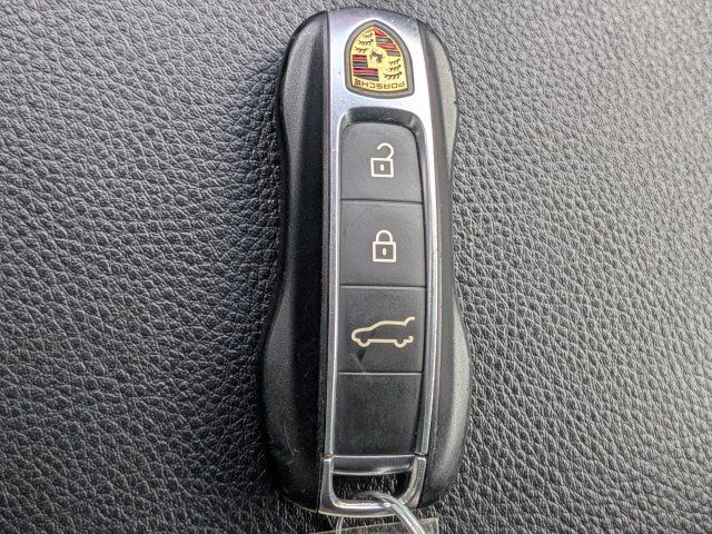 Used 2021 Porsche Cayenne S AWD/4WD image 30