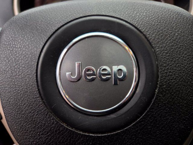 Used 2015 Jeep Cherokee Limited AWD/4WD image 34