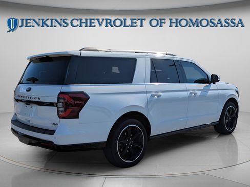 Used 2022 Ford Expedition Max Limited AWD/4WD image 3
