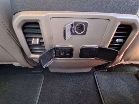 Used 2018 Ford F150 Lariat image 16