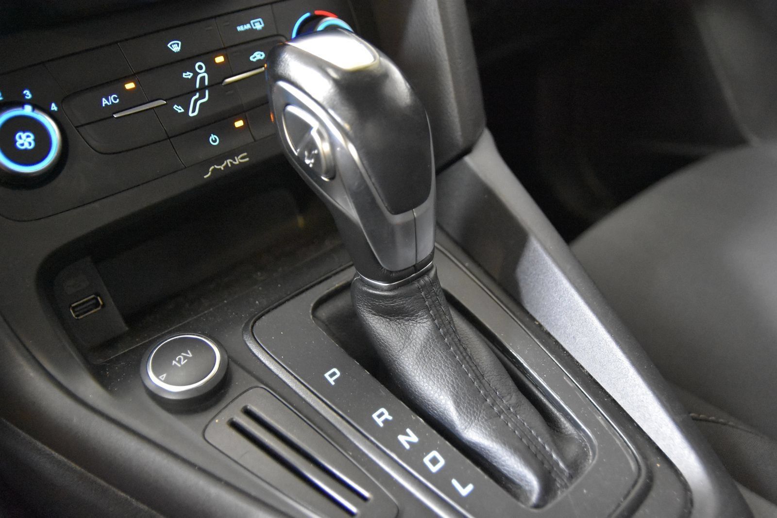 Used 2016 Ford Focus SE FWD image 27