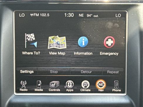 Used 2014 Jeep Grand Cherokee Limited w/ Trailer Tow Group IV AWD/4WD image 23