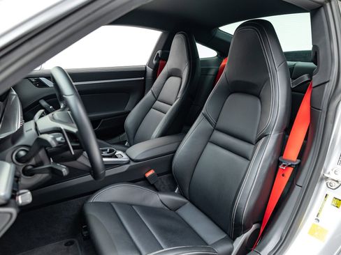 Used 2020 Porsche 911 Carrera image 22