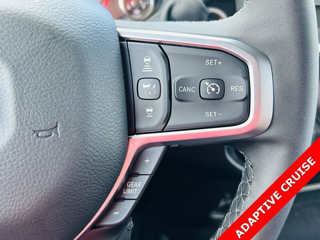New 2025 RAM 2500 Big Horn AWD/4WD image 4