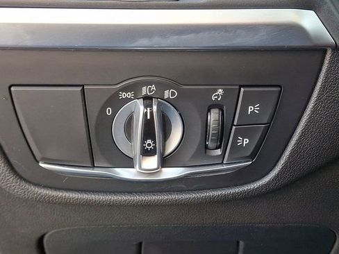 Used 2025 BMW X4 M40i w/ Premium Package image 24