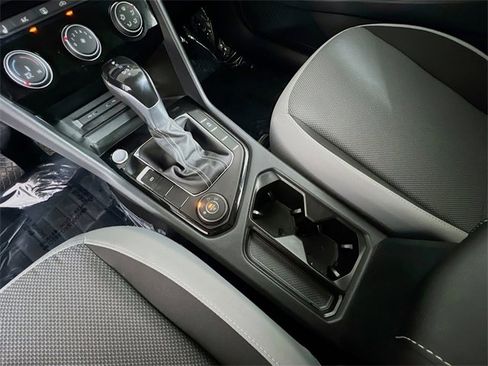 Used 2024 Volkswagen Taos S image 24