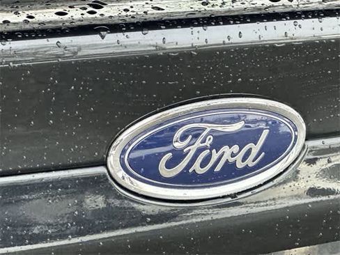 Used 2015 Ford Fusion SE w/ Equipment Group 201A image 23