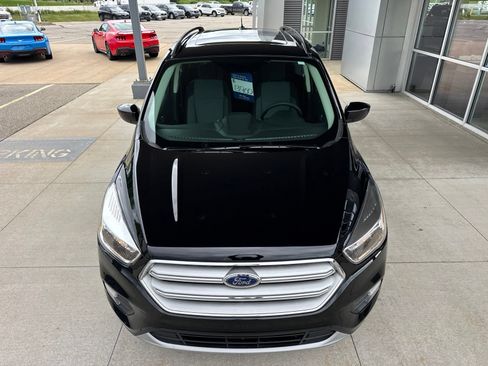 Certified 2018 Ford Escape SE w/ SE Sync 3 Package AWD/4WD image 12