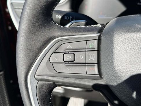 New 2025 Jeep Grand Cherokee L Laredo image 10