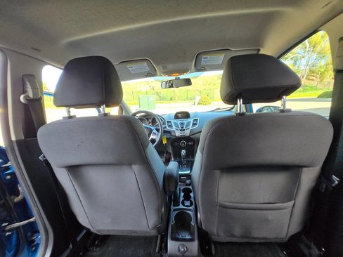 Used 2013 Ford Fiesta SE image 33
