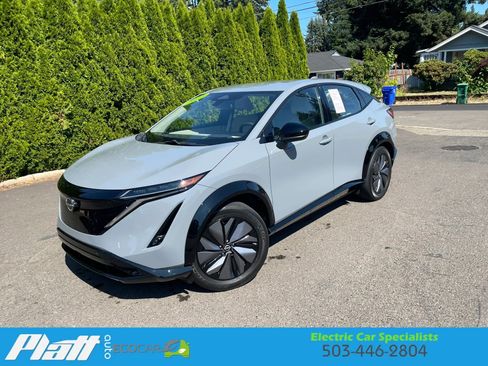 Used 2023 Nissan Ariya AWD image 2