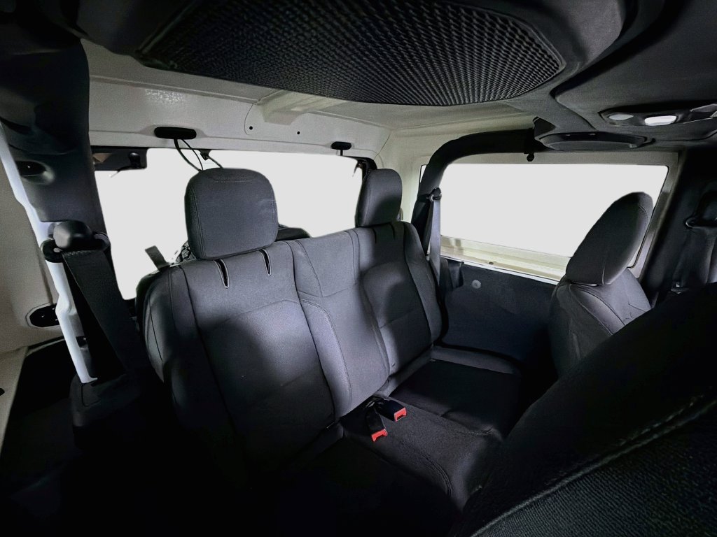 Used 2018 Jeep Wrangler Sport AWD/4WD image 27