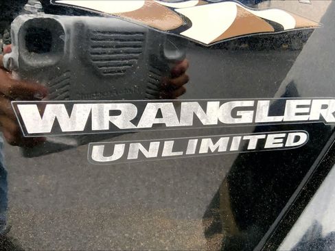 Used 2016 Jeep Wrangler Unlimited Sahara w/ Max Tow Package image 30