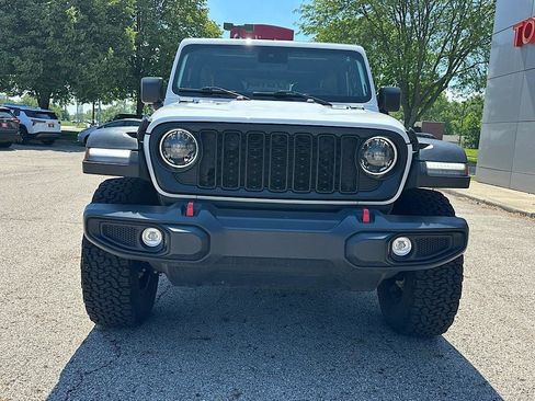 Used 2024 Jeep Wrangler Unlimited Rubicon AWD/4WD image 9