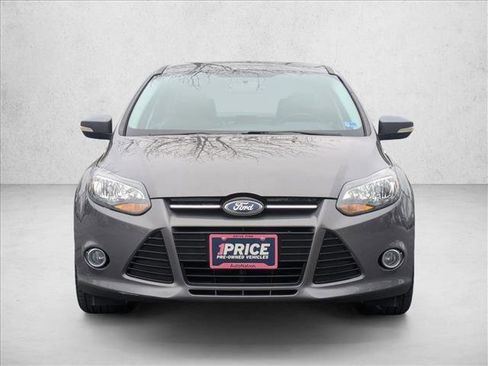 Used 2014 Ford Focus Titanium image 2