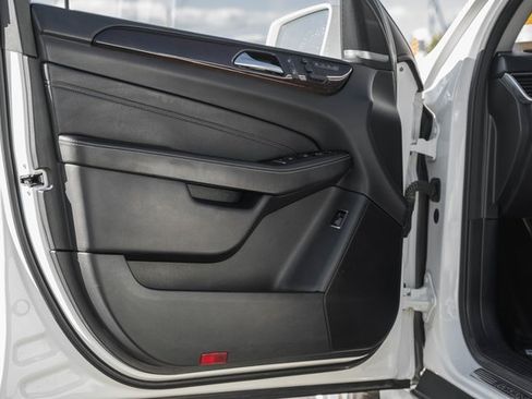 Used 2015 Mercedes-Benz ML 350 4MATIC image 37