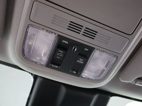 Used 2019 Honda Odyssey EX-L image 39