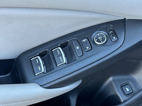 Used 2018 Honda Accord EX image 14