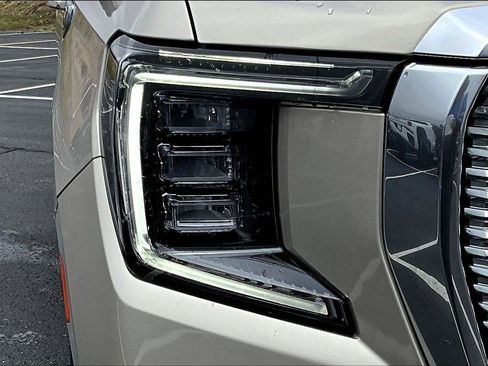 Used 2023 GMC Yukon Denali w/ Max Trailering Package image 31
