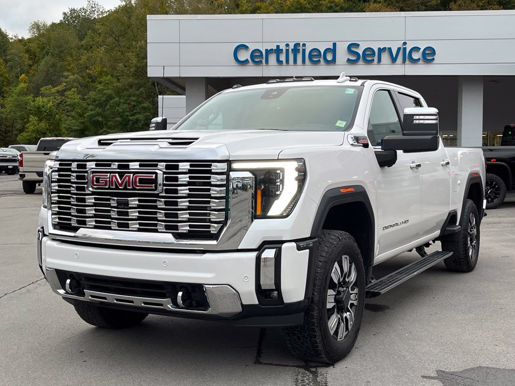 Used 2024 GMC Sierra 2500 Denali w/ Denali Reserve Package AWD/4WD image 6