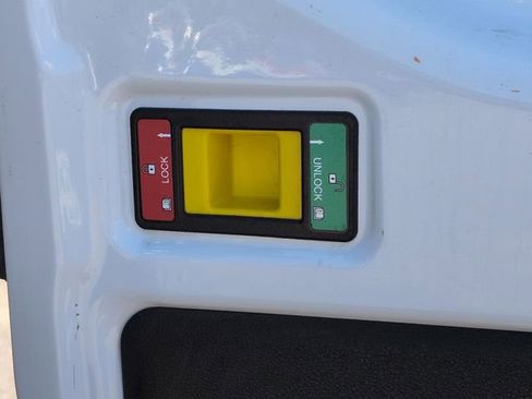 Used 2020 Ford Transit 250 Medium Roof RWD image 25